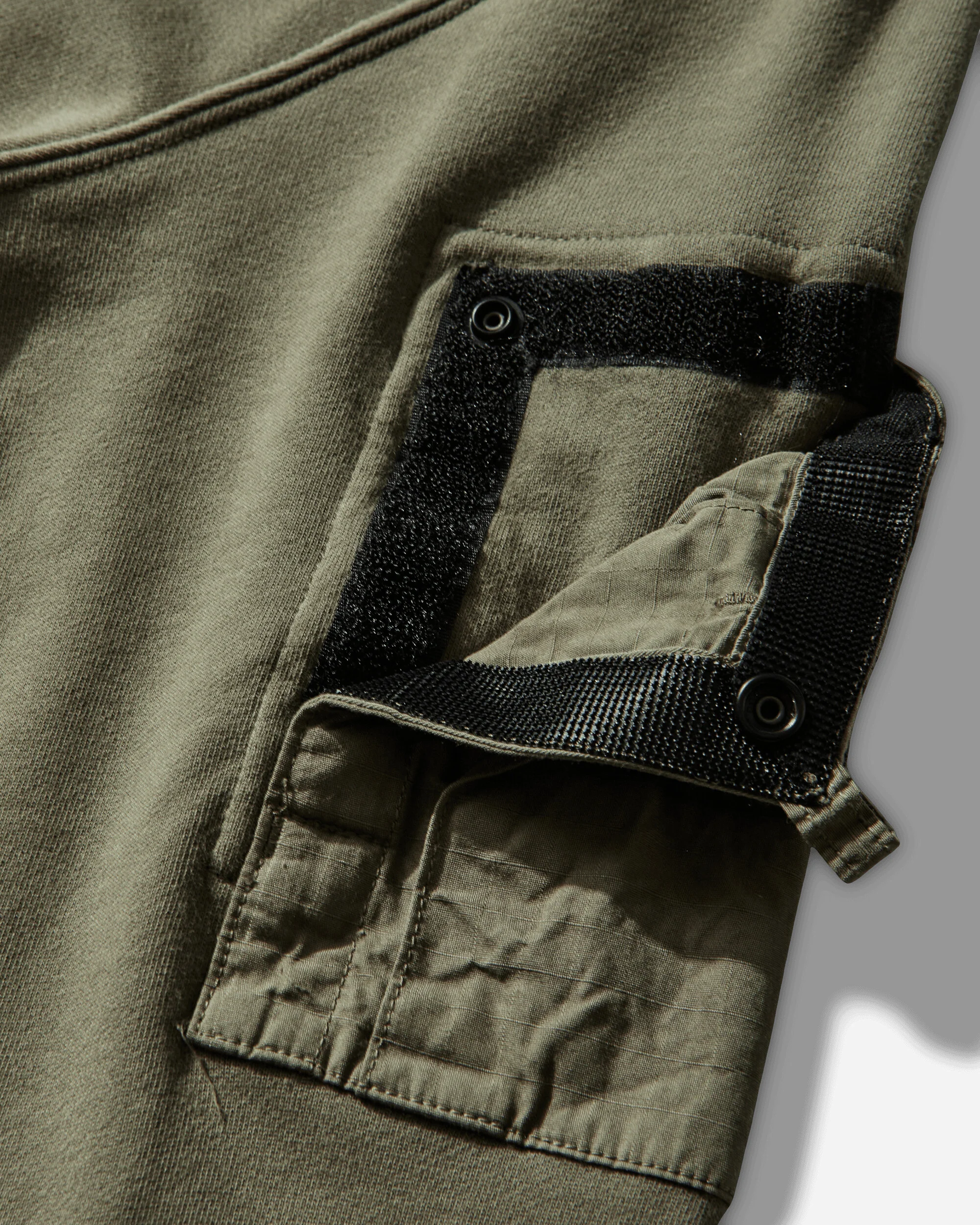 Men's Cotton Fleece Pocket Crewneck Sweatshirt Military Green - Image 3
