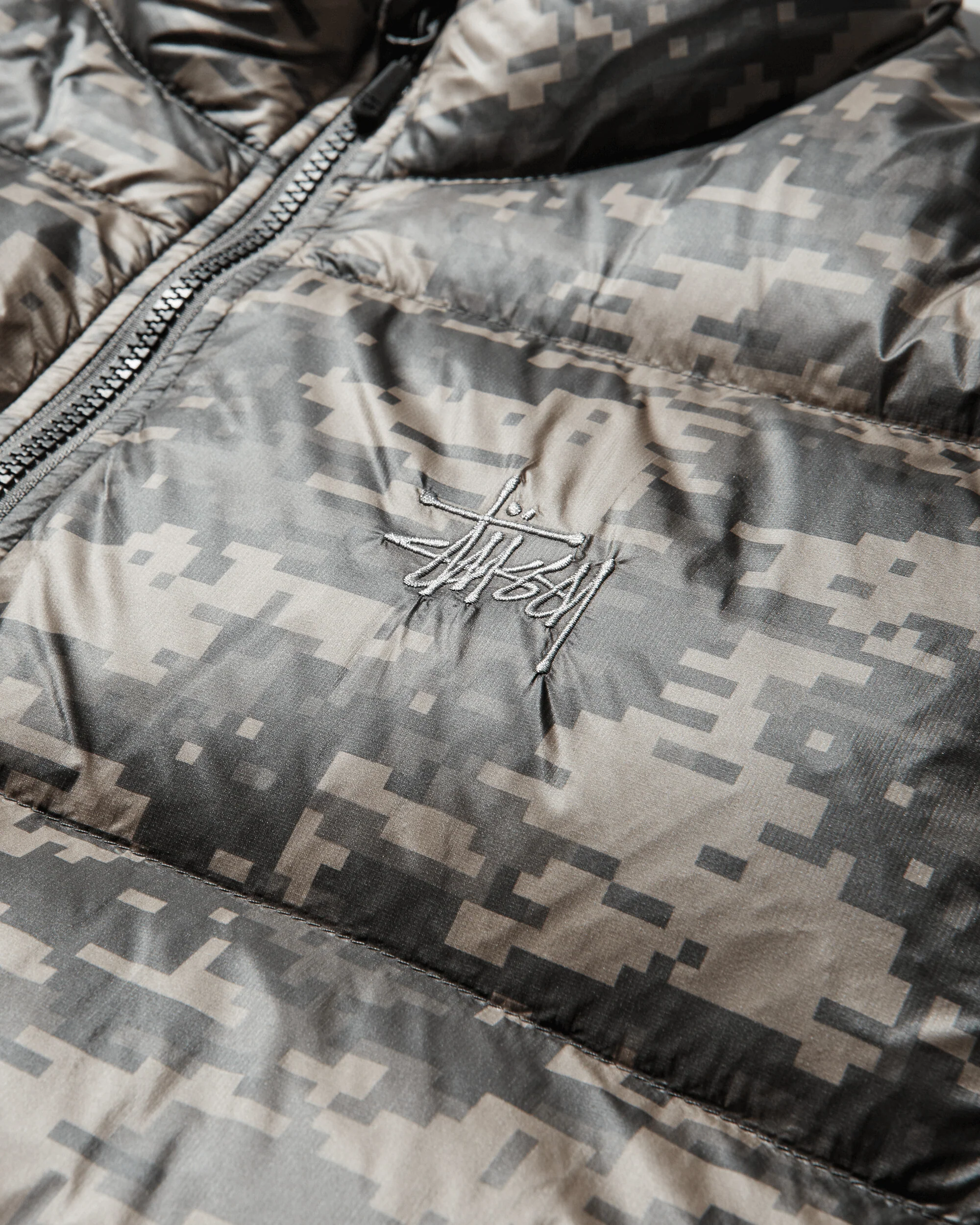 Micro Ripstop Down Jacket Digi Camo - Image 3