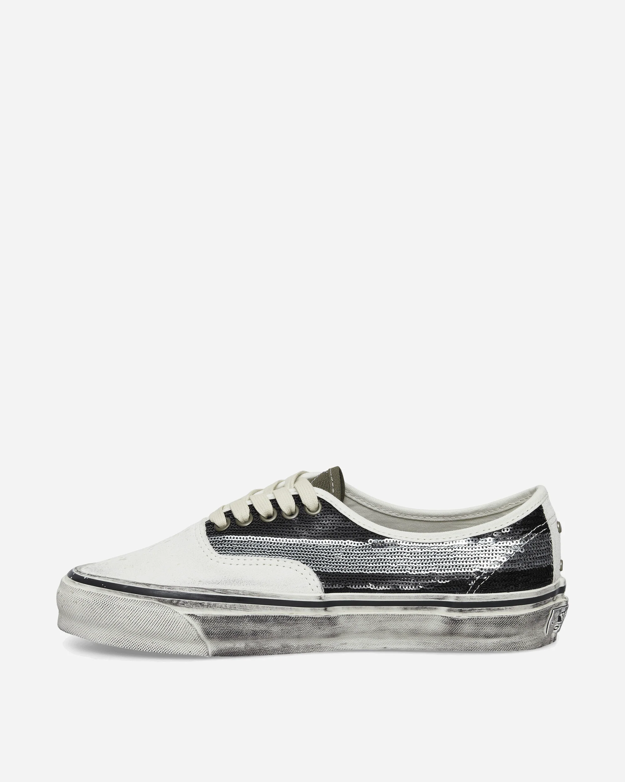 Premium Authentic 44 Sneakers Black / White - Image 3