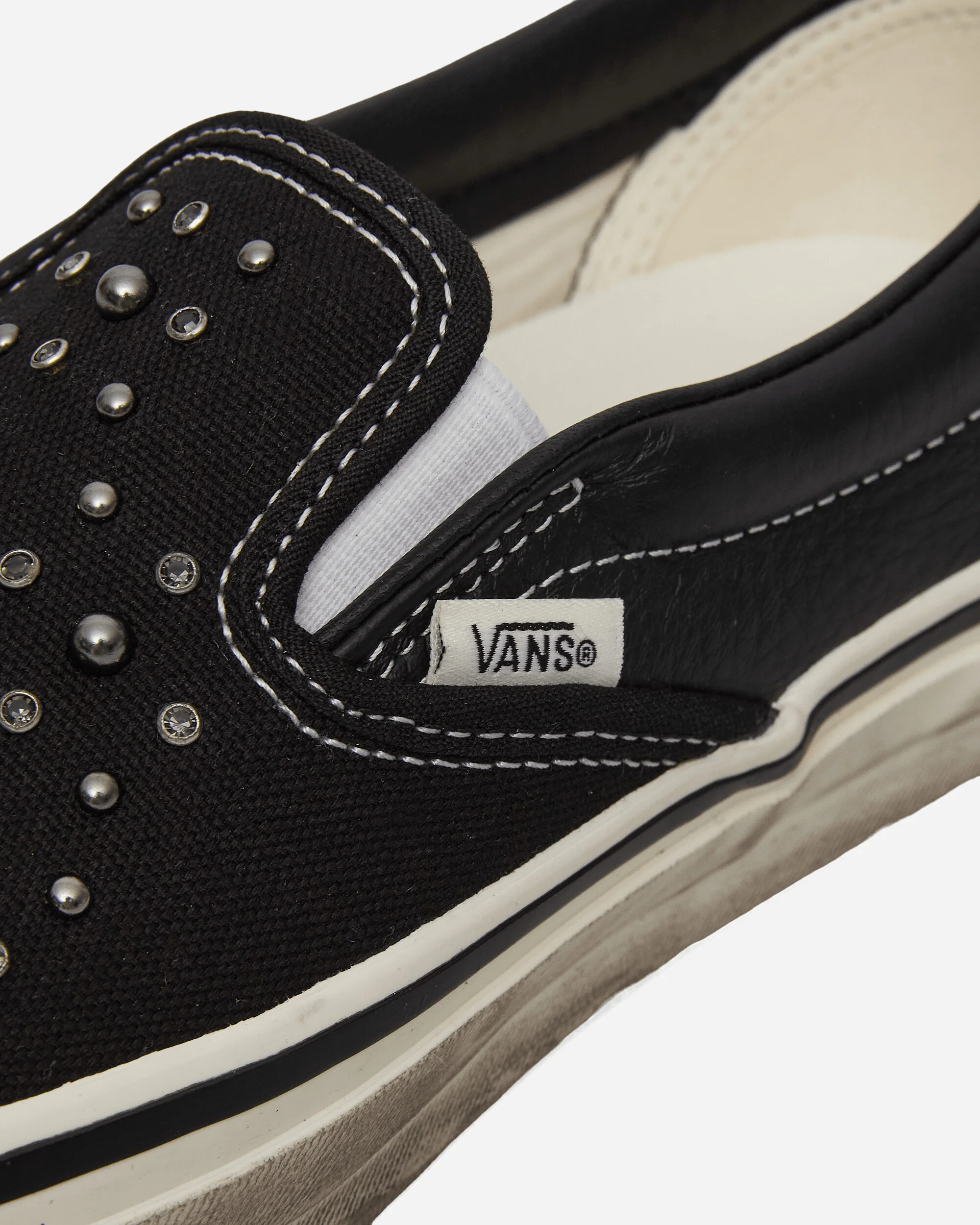 Premium Classic Slip-On Pearlized Sneakers Black - Image 6