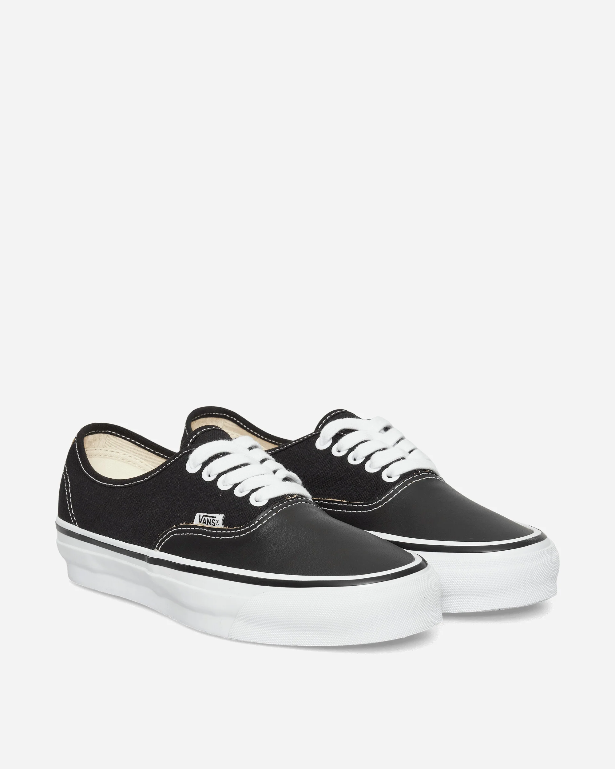 Authentic 44 Siped Vibram Sneakers Black - Image 2