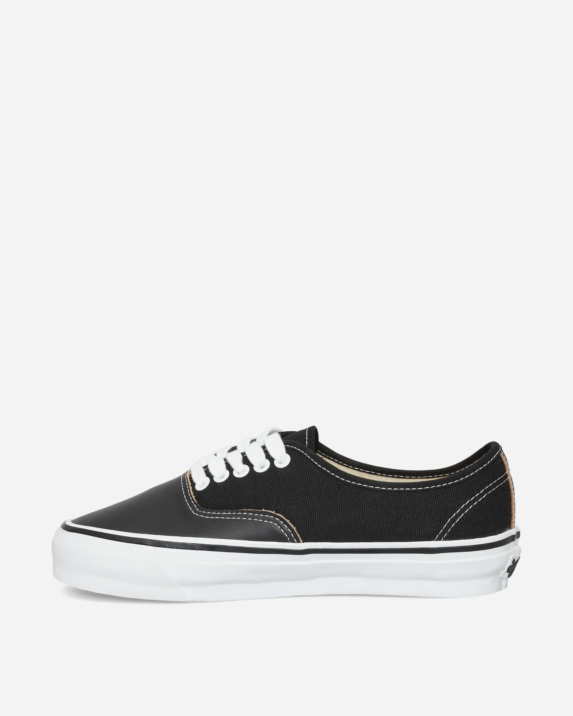 Authentic 44 Siped Vibram Sneakers Black - Image 3