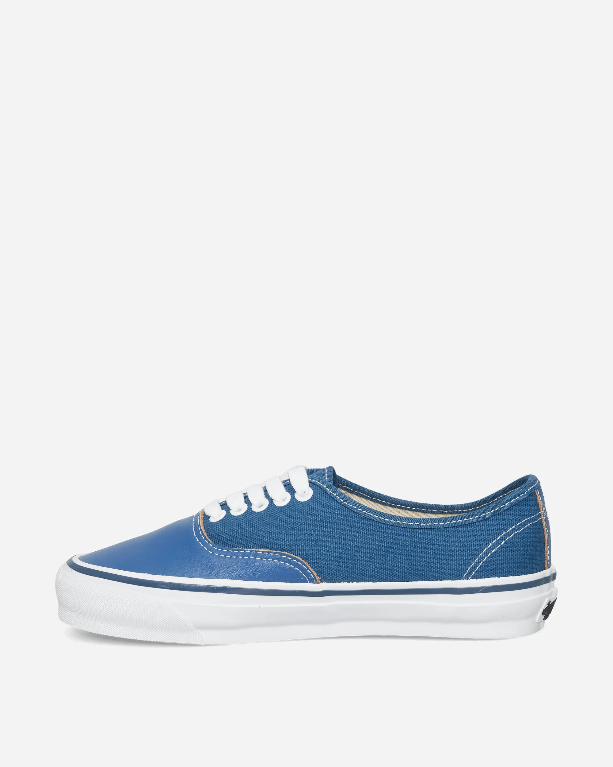 Authentic 44 Siped Vibram Sneakers Navy - Image 3
