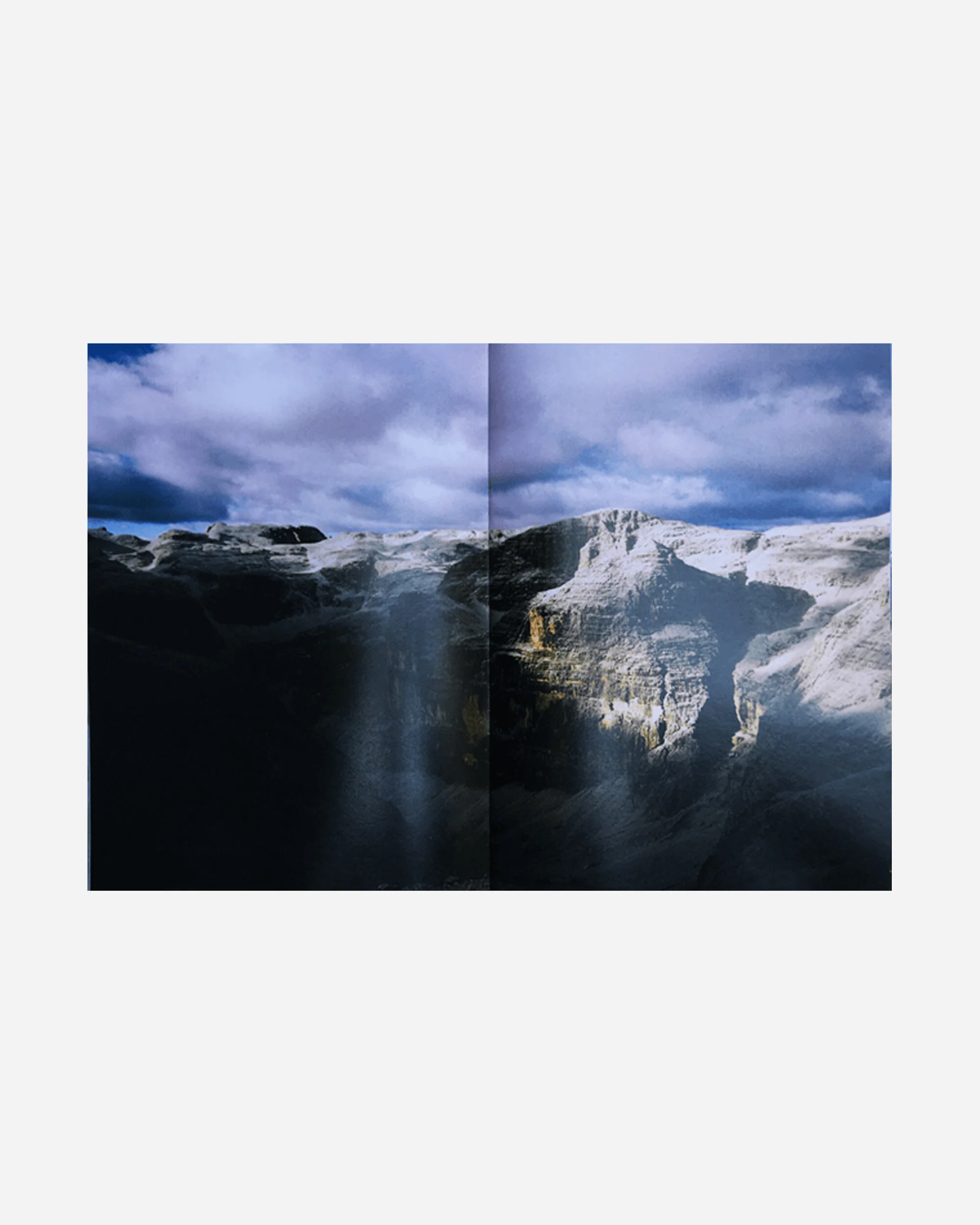 Teo Giovanni Poggi “Miles To Go Before I Sleep” Zine Multicolor - Image 3