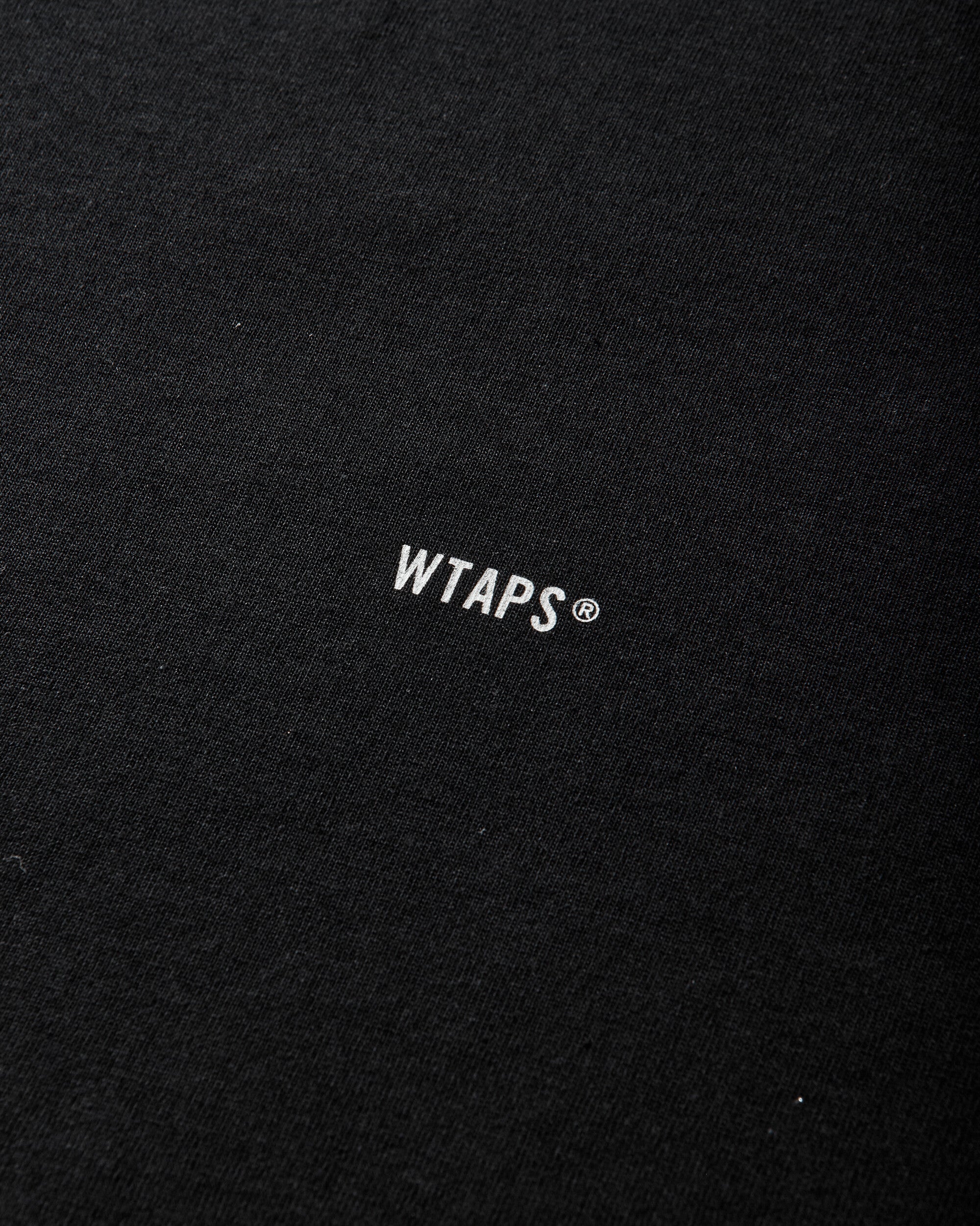 Men's Spec Longsleeve T-Shirt Black - Image 4